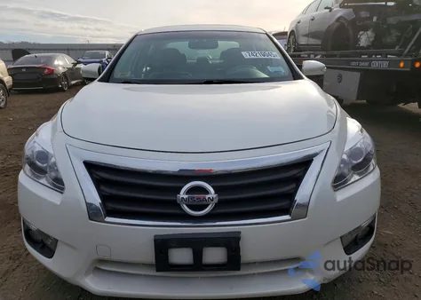 2015 Nissan Altima 2.5 z USA, uszkodzony, nr VIN 1N4AL3AP8FN906259